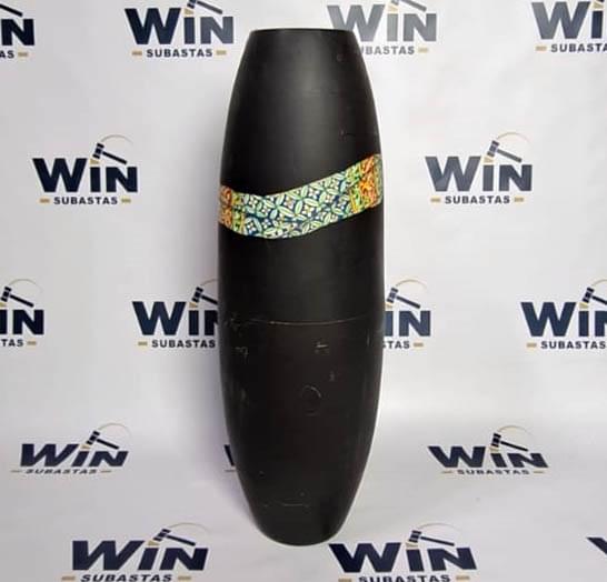 DECORATIVE VASE. REF: JA101
