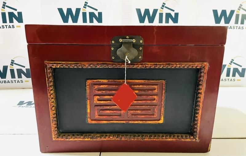 WOODEN CHEST