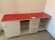 LOTE 2 ARMARIOS BAJOS, TAPA ROJA,  2 ESTANTERIAS BLANCAS ( ALM 2)