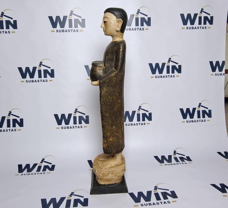 FIGURA MONJE CON VASIJA (M)