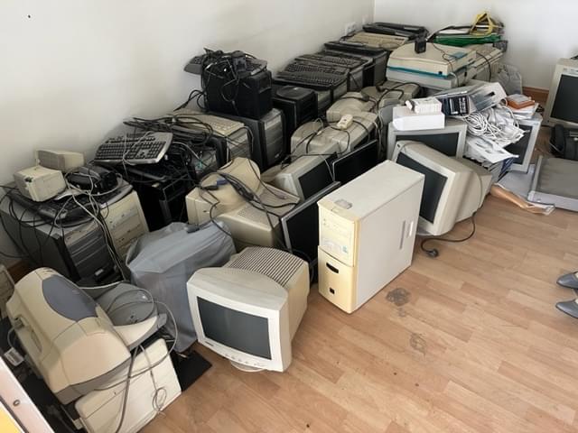 Lote de Elementos Informáticos Villaautomóviles S.L.