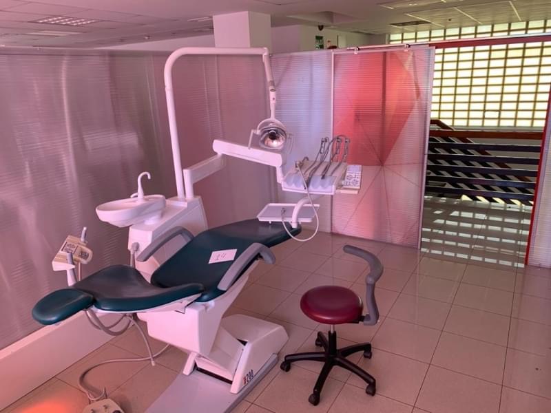 SILLON EQUIPO DENTAL VICTOR V200 CONTINENTAL 2015 (BOX 14)