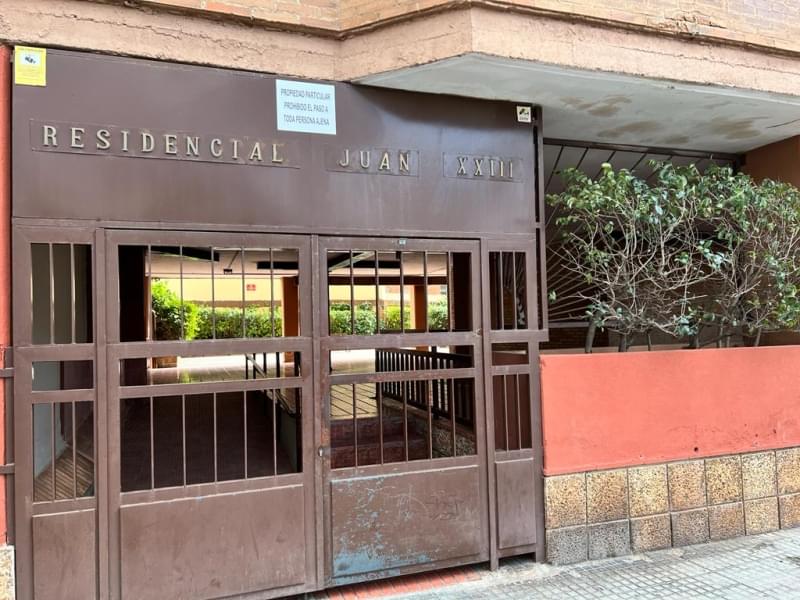 VIVIENDA 4 DORMITORIOS Y PLAZA DE GARAJE EN CÁCERES