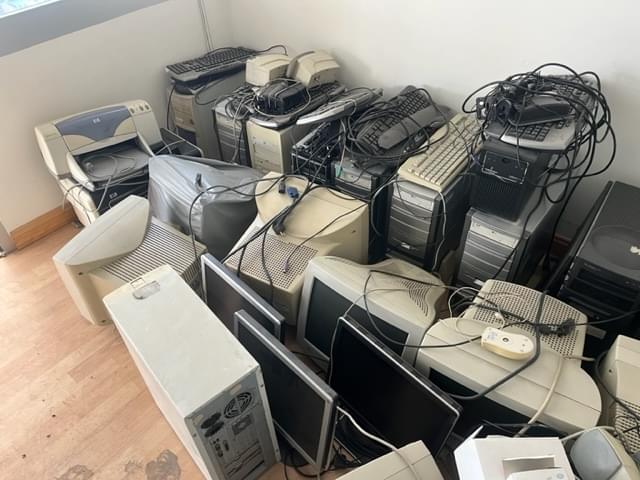 Lote de Elementos Informáticos Villaautomóviles S.L.