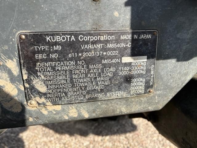 Tractor Kubota M-8540DTNQ matricula E-2562-BGM