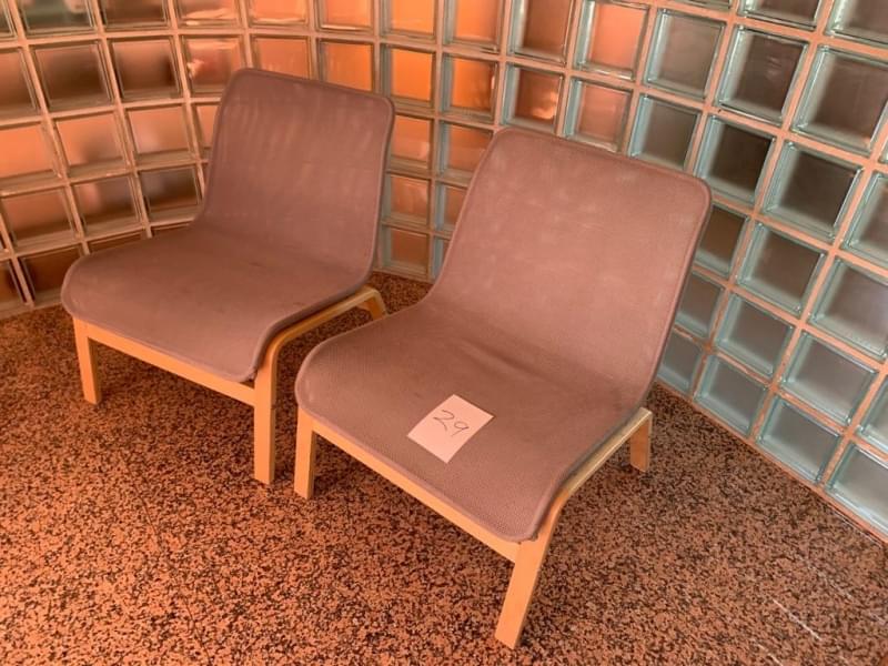 LOTE DE SILLAS Y SILLONES