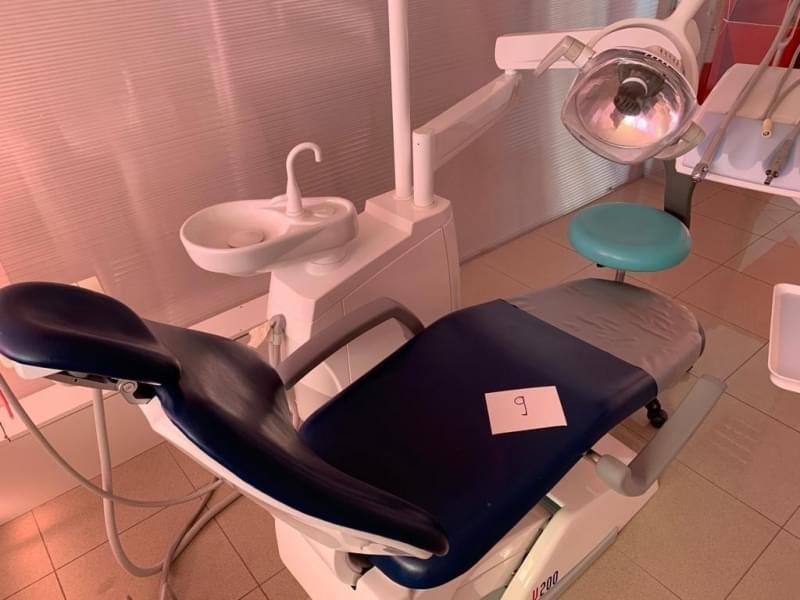 SILLON EQUIPO DENTAL VICTOR V200 CONTINENTAL 2015 ( BOX9)