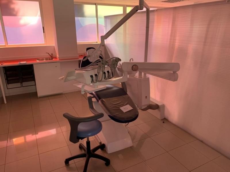 SILLON EQUIPO DENTAL VICTOR V200 CONTINENTAL 2015 (BOX 10)