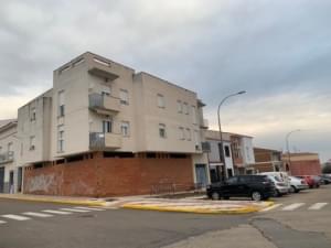 Subasta de Local Comercial de 200 m2 en Castuera (Badajoz)