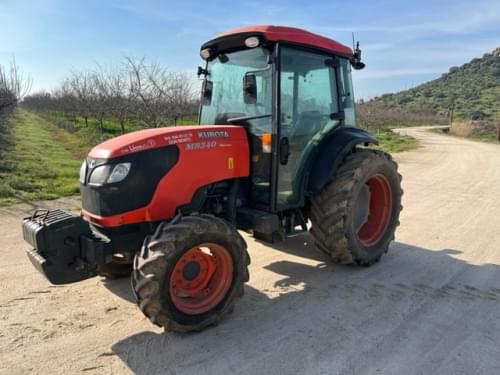 Tractor Kubota M9/M8540N-C matricula E-5155-BGR