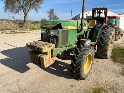 Tractor JHON DEERE 5500N-4RM matricula BA-60901-VE